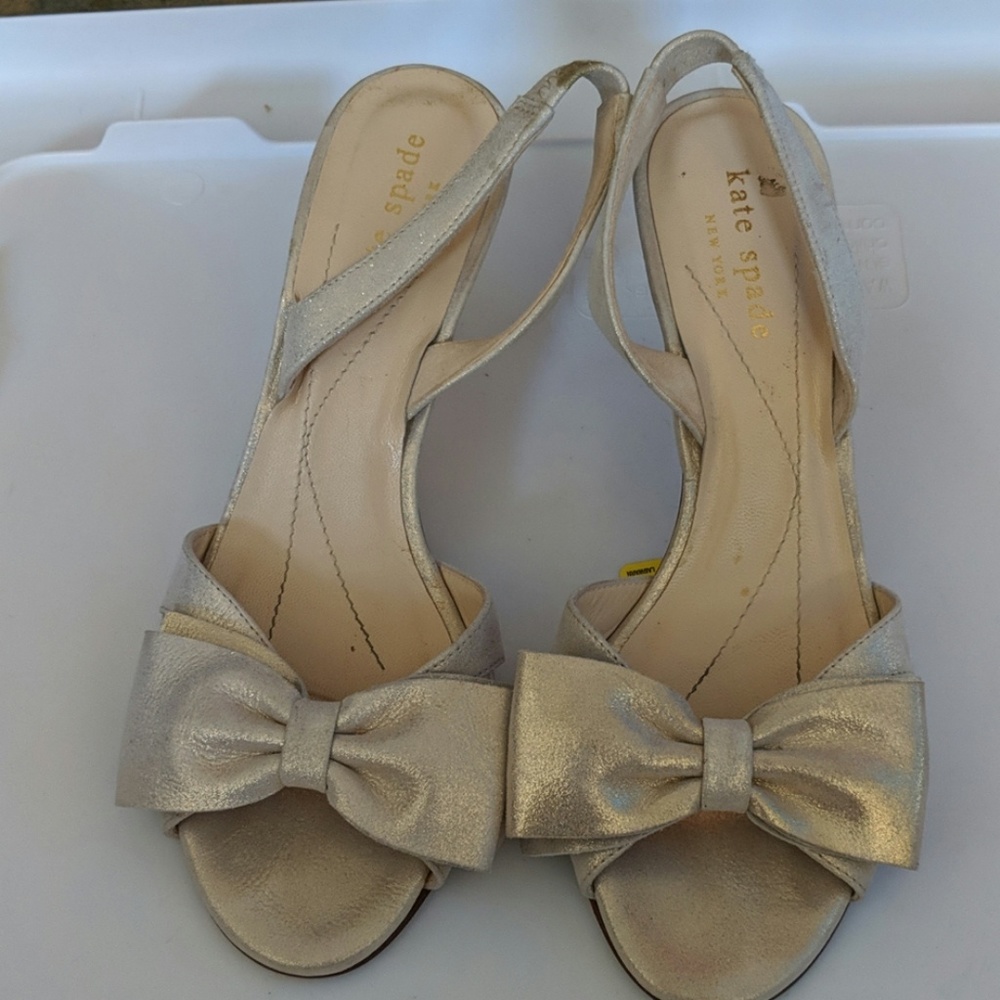 Super cute Kate Spade kitten heels